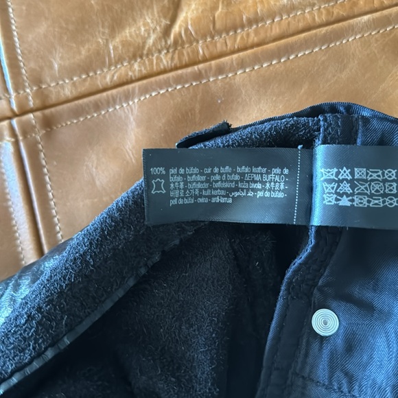 Steven Meisel X ZARA woman’s Black 100% leather shorts Size Small US 6. NWT. - Picture 7 of 9
